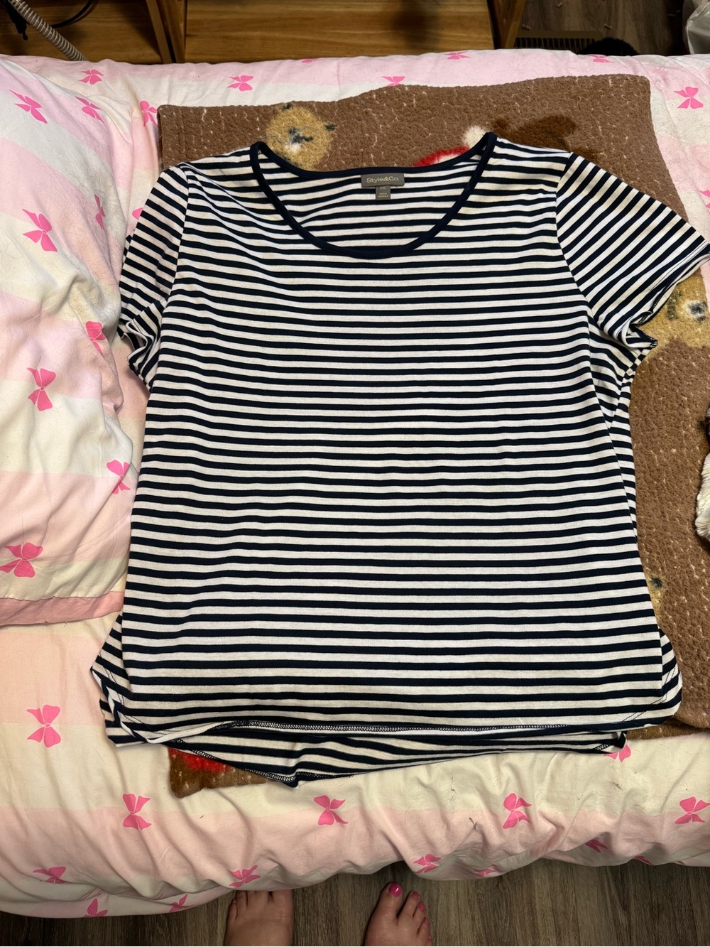 ‼️LAST CALL‼️ Women's Blue & White Striped Short-Sleeve Tee